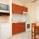 Apartament With A Parking Space Mlini, Dubrovnik - 8995 Mlini