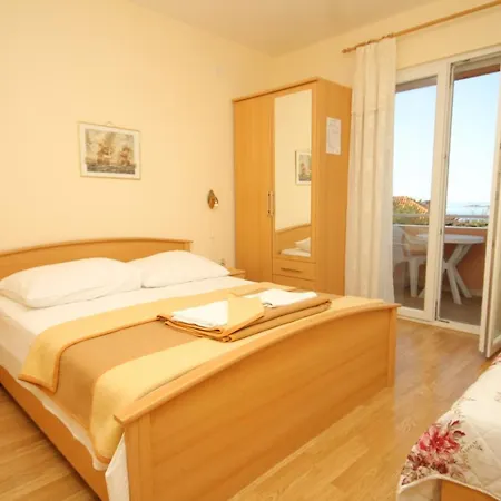 With A Parking Space Mlini, Dubrovnik - 8995 *